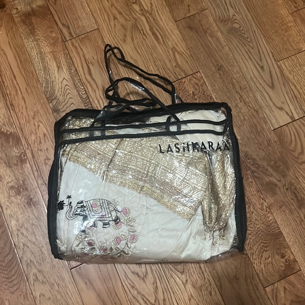 Lashkaraa gown